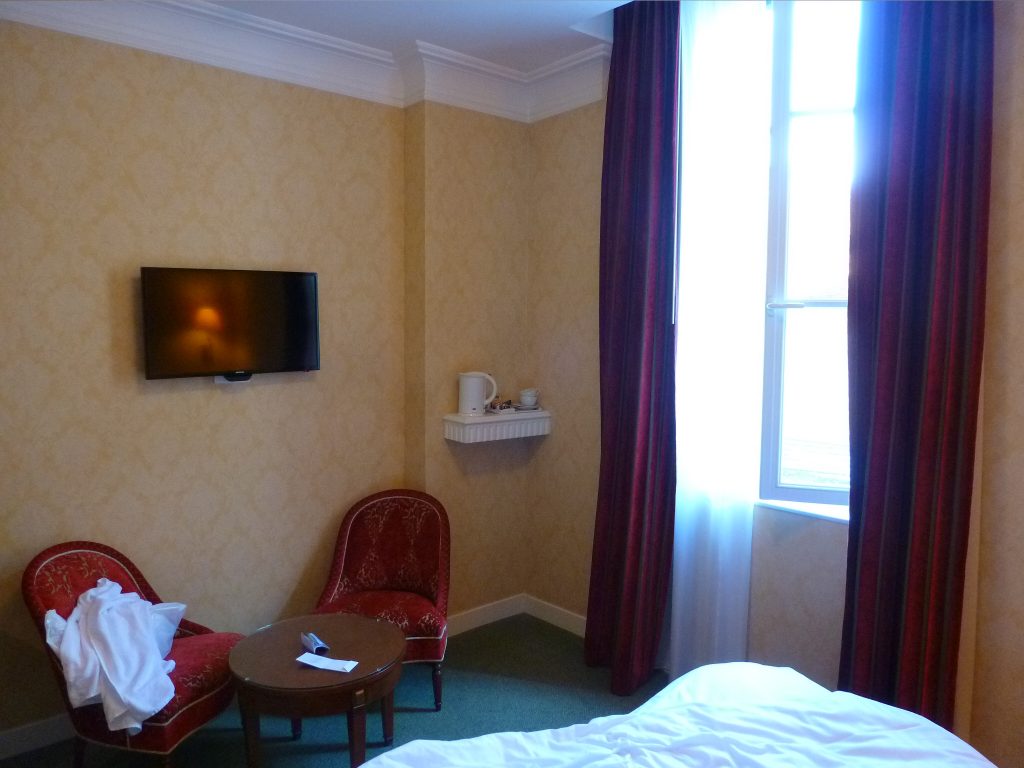 avant-hotel-chambres-bourges-decoration-interieur-amelie-clodore (2)